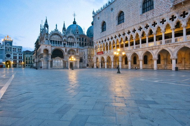 Piata Sfantul Marc si Basilica Sf Marc